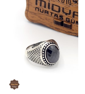 Siyah Zirkon Taşlı Oval Örgü Model 925 Ayar Gümüş Çocuk Yüzüğü 201025394