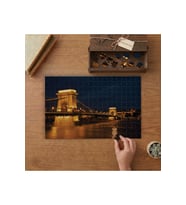 Zincir Köprü Budapeşte Gece Manzarası Tasarımı 240 parça Ahşap Puzzle Ahşap Kutuda MP01550