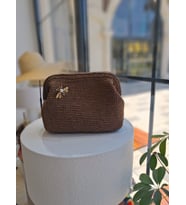 Broş Aksesuarlı HASIR Kadın El ve Omuz Çantası,Plaj Çantası, portföy clutch, uzun askısı mevcuttur (Kahverengi)