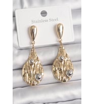 Pirinç Gold Renk Sallantı Damla Model Gümüş Top Detay Kadın Küpe - TJ-BKP10068