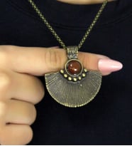 Doğal Taş Akik Doğal Taşlı Desenli Otantik Kadın Kolye 45 Cm Zincirli euk26a (Kırmızı)