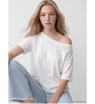 LC WAIKIKI Beyaz Kayık Yaka Soft Touch Oversize Kadın Tişört