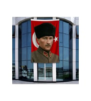Askeri Üniformalı Atatür ve Türk Bayrağı Poster Bayrak Raşel Kumal 4x6 metre ATA80