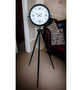 Black Balance Tripod Ayaklı Saat (Standart)