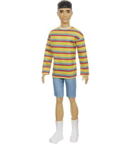 Barbie Â € Ken Fashionistas Doll # 175 Sculpted Esmer Saçlı Uzun Kollu Renkli Çizgili Gömlek Giyen (Çok Renkli)