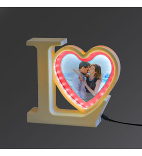 Fotoğraflı Love Sihirli Ayna, sevgiliye hediye, yıldönümü hediyesi, geçmiş olsun hediyesi, yeni iş hediyesi, anneye hediye, babaya hediye, resimli hediye