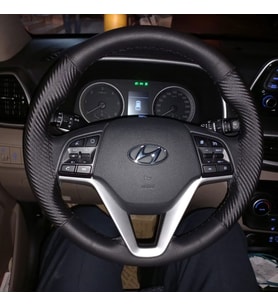 DİKİŞLİ DİREKSİYON KILIFI SİYAH / KARBON DERİ SİYAH DİKİŞLİ HYUNDAI TUCSON İÇİN