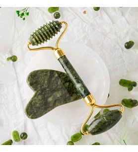 Yeşim Taşı Masaj Takımı - Yeşim Tırtıklı Roller ve Gua Sha Kalpli Set (Yeşil)