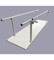 Klinik Tip Paralel Bar 250 cm uzunluk, Genişlik ve Yükseklik Ayarlı, Yürüme Platformu ile birlikte