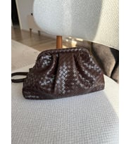 En Trend: Örgü Detaylı Kapitone Postacı / Clutch Çanta  Omuz Askılı Şıklık (Acı Kahve)