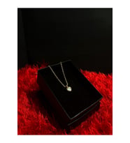 Model Beyaz Taşlı Kalp Gold Kolye (Standart)