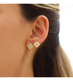 Yonca Taşlı Gold Kaplama Gümüş Küpe