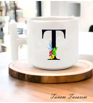 Çiçekli Harf Tasarımlı  - T Kulp Kupa