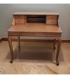 Çalışma Masa ST 90400 Klasik Model Kayın Aslan Ayak CEVİZ Eskitme Kulp El Yapımı
