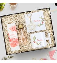 Kişiye Özel T Kupa & İnci Yıldız Anahtarlık & Avon Celebre Parfüm Kadına Hediye Seti
