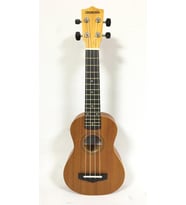 Cremonia AU006L-21 Soprano Ukulele  21 İnç Kompakt Kasa