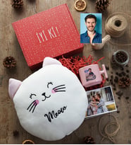 Kişiye Özel Karikatürlü Makine Mühendisi Hediye Kutusu - Kişiye Özel T Pastel Kupa, Peluş Yastık, Fotoğraf 1 Adet Mühendisler Günü Hediyesi