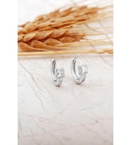 Baget Taşlı Rodyumlu Gümüş Mini Halka Küpe 7303