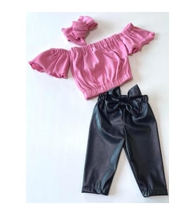 Kız Çocuk, Likralı Deri Fiyonk Detaylı Pantolon, Pembe Straplez Crop Bluz Ve Saç Bandı Takımı.