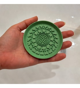 3D Baskı Makyaj Fırçası Temizleme Pedi - Desenli Aparat-Yeşil