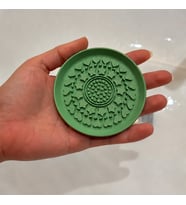 3D Baskı Makyaj Fırçası Temizleme Pedi - Desenli Aparat-Yeşil