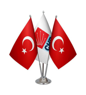Masa Üstü CHP Bayrağı Türk Bayrağı Üçlü Krom Direk Masa Bayrak Seti