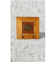 Anahtarlık Duvar Panosu Lotus Çiçeği Askılık Tablo 14,5 × 14,5 × 2,5 cm (Kahverengi)