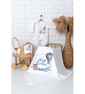 Pia Baby Premium %100 Pamuk İsme Özel Erkek Bebek Battaniye Tulum Hastane Çıkışı Hediye Set 5005-05 (Ekru)