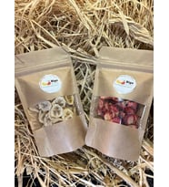 DOĞAL KURUTULMUŞ KATKISIZ ŞEKER İLAVESİZ MUZ-ÇİLEK 50 GR 2Lİ PKT