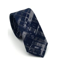 Füme Desenli Lacivert Dokuma Kumaş Mendilli Slim Fit Kravat // SDK-2601-2