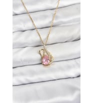 316L Çelik Zincir Gold Renk Pembe Kuğu Model Zirkon Taşlı Kadın Kolye TJ-BKO10867