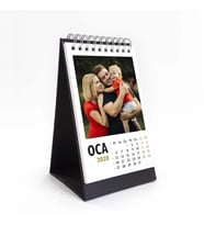 Kişiye Özel 12 Fotoğraflı Dikey 2026 Masa Takvimi