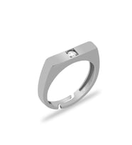 Beyaz Zirkon Taşlı Modern Tasarım Silver Renk Free Size 925 Ayar Gümüş Kadın Tektaş Yüzük