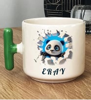 Kişiye Özel 3D Efektli Panda Hediye T Kupa Bardak İsimli İsim Yazılı (Yeşil)