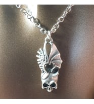 Orora Gümüş Renk Gotik Fairygrunge Kanatlı Kuru Kafa-İskelet Figürlü 60cm Kolye