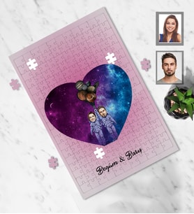 Kişiye Özel Uzay Sevgili Karikatürlü A3 130 Parça Puzzle Model -1