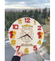 Taraftar Kişiye Özel Duvar Saati , 5 yıldızlı ,  Aslan , Sarı Kırmızı , Taraftar Duvar Saati , 35*35