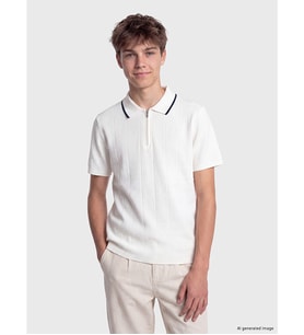 LCW Kids Beyaz Fermuarlı Polo Yaka Erkek Çocuk Tişört