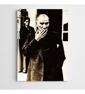 Atatürk Sigara İçerken Kanvas Tablo
