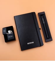 Kişiye Özel Siyah Defter & Siyah Mat Roller Kalem & Zippo Tarzı Çakmak Hediye Seti