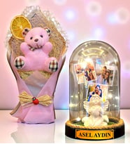 Sizlere Özel İsimli 3 Fotoğraflı Led Işıklı Fanus ve Pembe Peluş Ayıcık Buketi (Model 2)