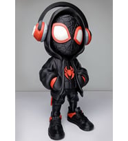 Hypebeast Miles Morales Figürü - 3D Baskı Kulaklıklı ve Hoodie li Spider-Man - Koleksiyonluk Streetwear Heykel