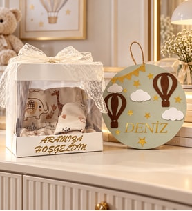 YENİ DOĞAN BEBEK 3'LÜ TEKSTİL HEDİYE KUTUSU-KİŞİYE ÖZEL İSİMLİ SEVİMLİ UÇAN BALON KAPI-DUVAR SÜSÜ HEDİYELİ (Bej-Somon)