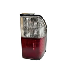 Mazda E2200 Sağ Stop Lambası Kırmızı Beyaz 1999-2005