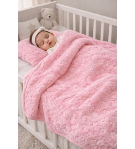 Pembe Peluş Bebek Battaniyesi 110x100 – Hafif ve Yumuşacık