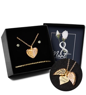 8 Mart Dünya Kadınlar Gününe Özel Tasarım Kişiye Özel Zirkon Taşlı Gold Renk Açılır Kanatlı Kalp Melek Kolye & İkili Gold Küpe & Gold Bileklik