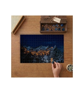 Karlı Dağların Arasındaki Köy Manzarası Tasarımı 240 parça Ahşap Puzzle Ahşap Kutuda MP02891