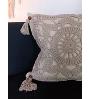 Hippybutik Dantel Taş Rengi Püsküllü Kırlent Kılıfı Dolgusuz 40x40 cm