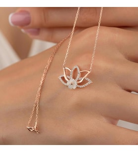 Gümüş Pazarım Lotus Çiçeği Kadın Gümüş Kolye