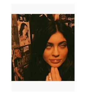 Kylie Jenner Tablo Ahşap Poster Dekoratif
